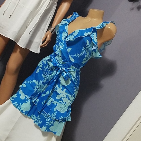 IMPORTED Dress Floral Must See Design - Picture 3 of 8